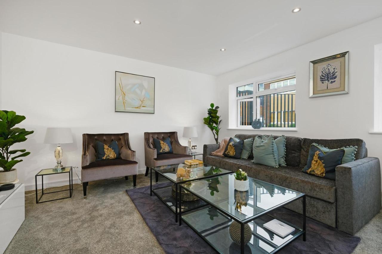 St Martins 2 Bedroom Apartments In Ruislip By 360 Stays 外观 照片
