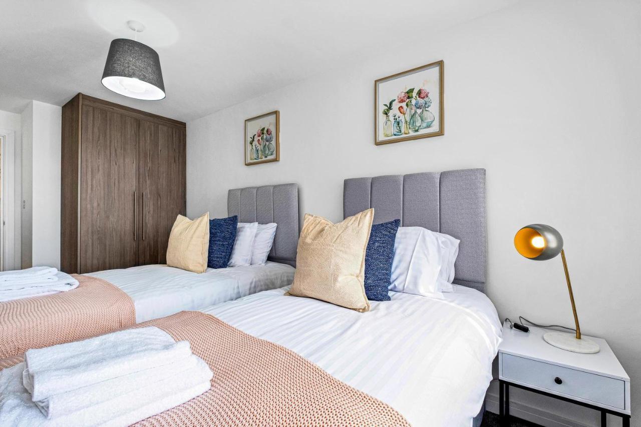 St Martins 2 Bedroom Apartments In Ruislip By 360 Stays 外观 照片