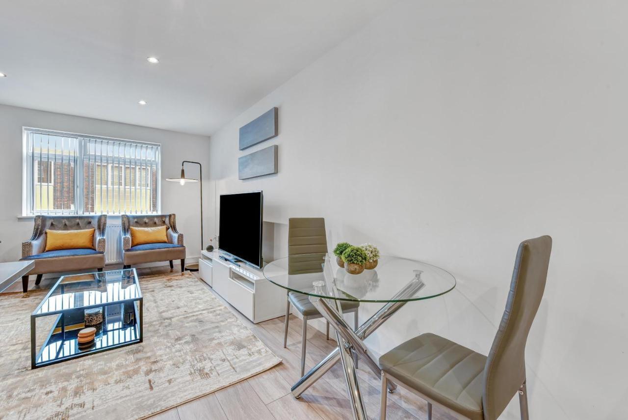 St Martins 2 Bedroom Apartments In Ruislip By 360 Stays 外观 照片