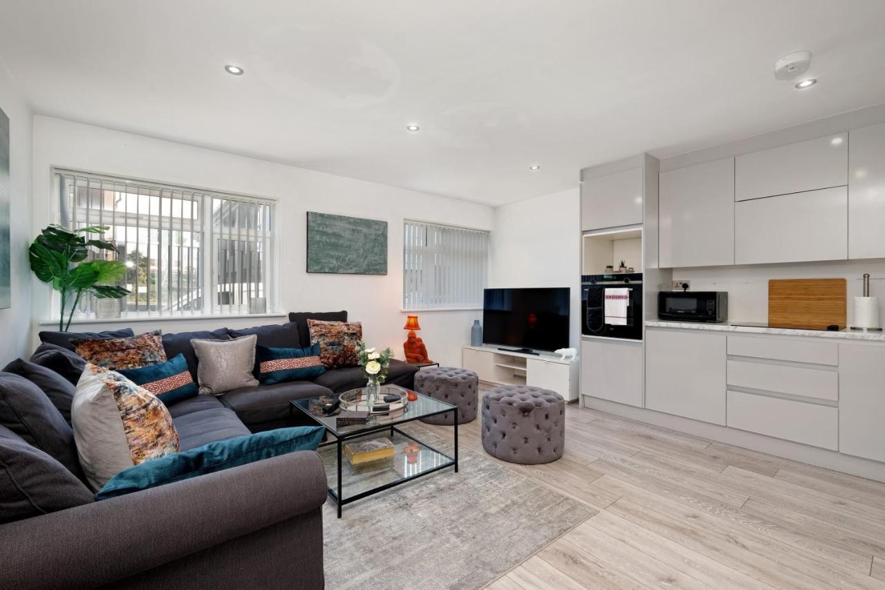 St Martins 2 Bedroom Apartments In Ruislip By 360 Stays 外观 照片