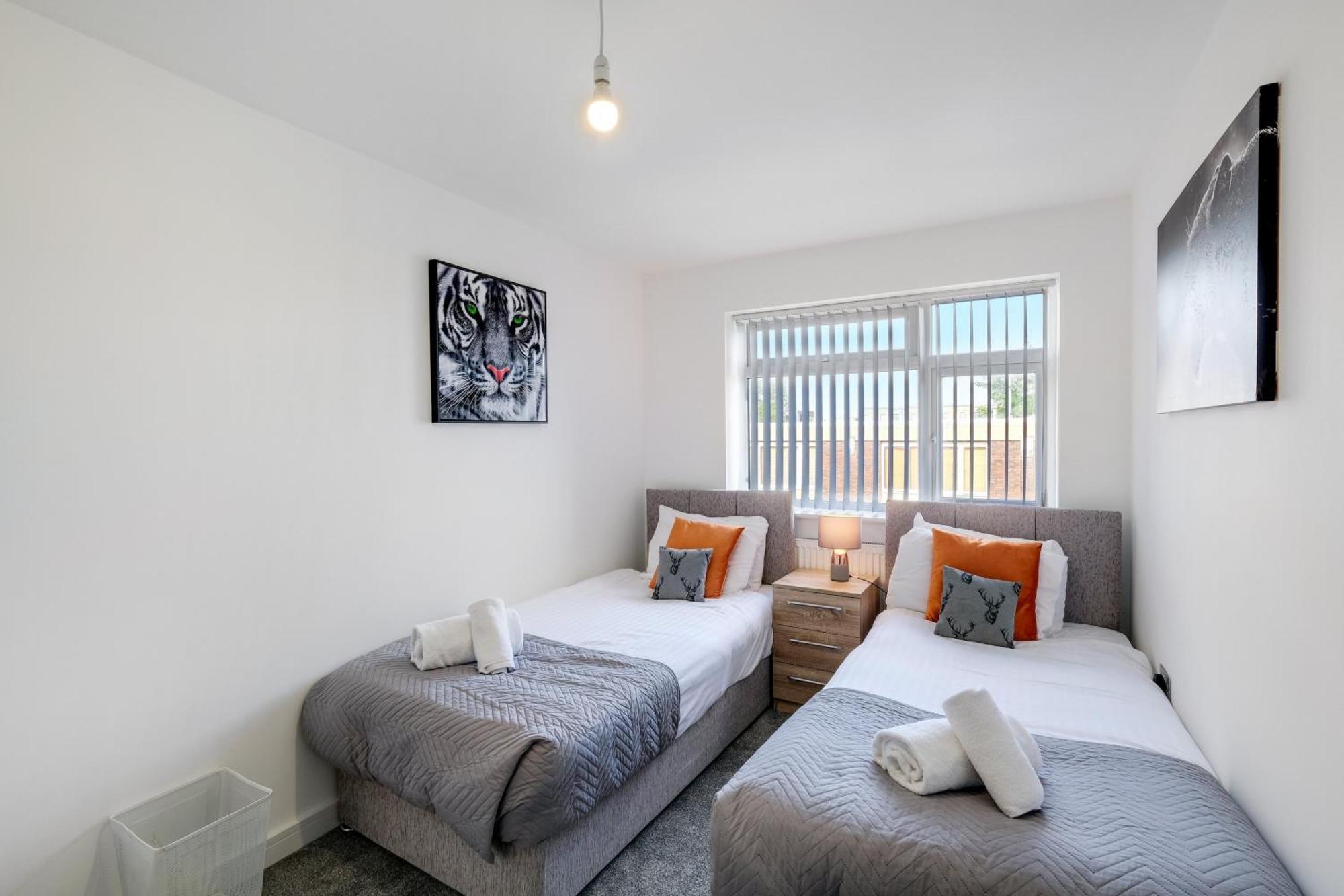 St Martins 2 Bedroom Apartments In Ruislip By 360 Stays 外观 照片