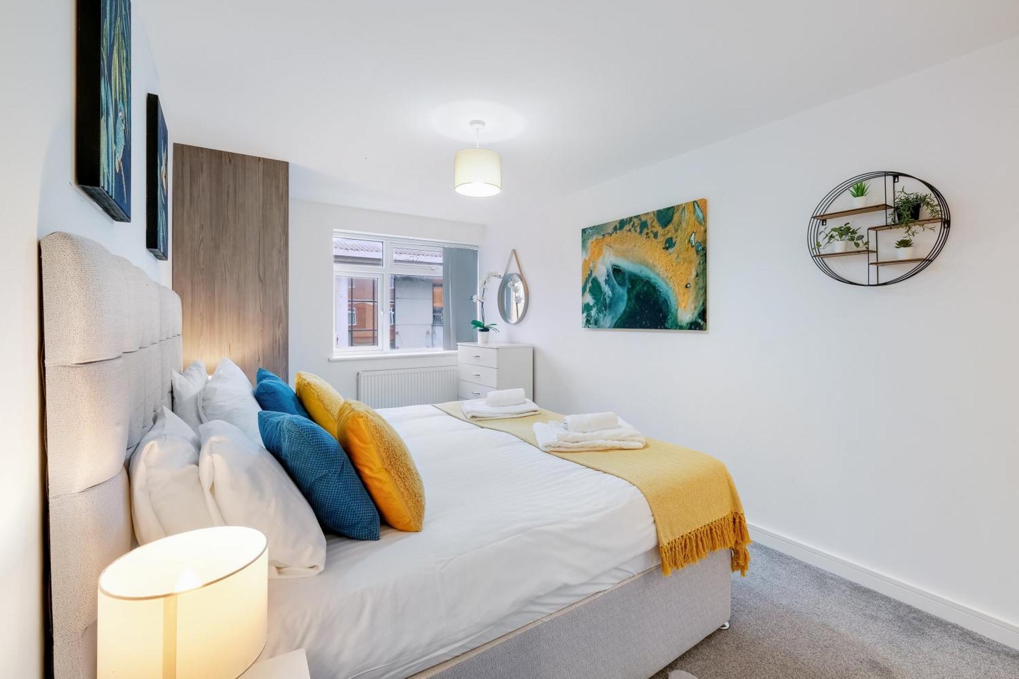 St Martins 2 Bedroom Apartments In Ruislip By 360 Stays 外观 照片