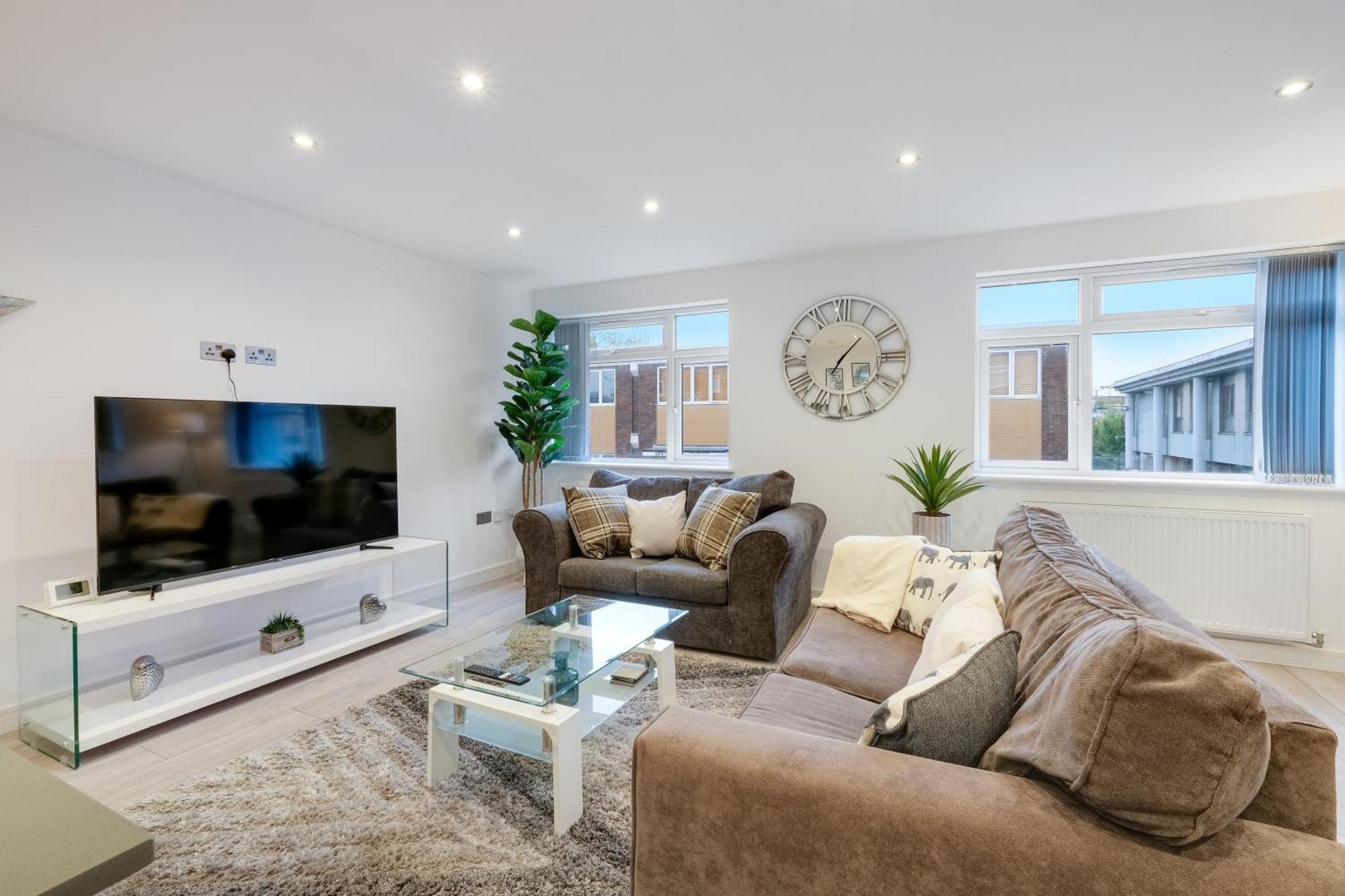 St Martins 2 Bedroom Apartments In Ruislip By 360 Stays 外观 照片