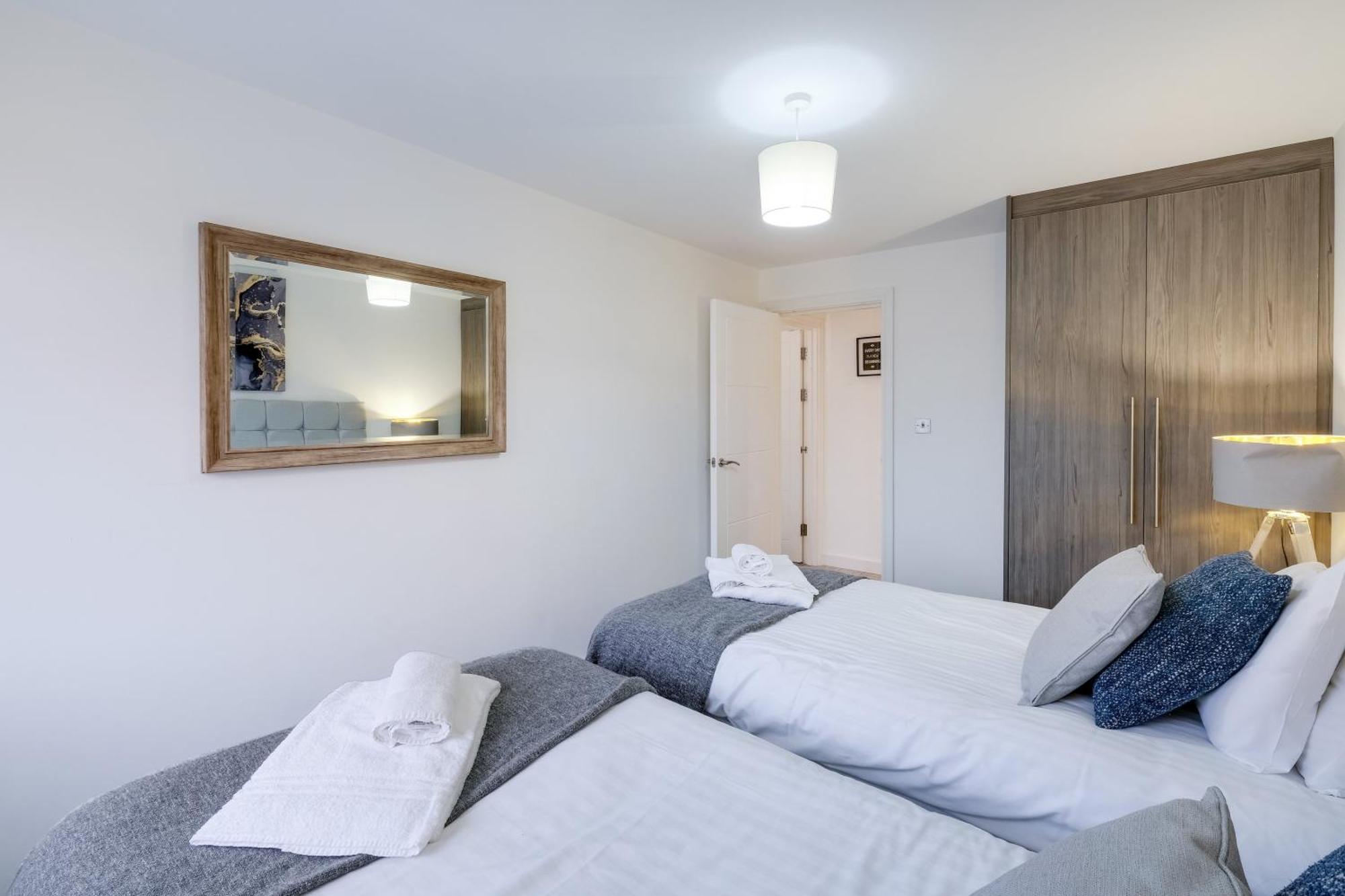 St Martins 2 Bedroom Apartments In Ruislip By 360 Stays 外观 照片